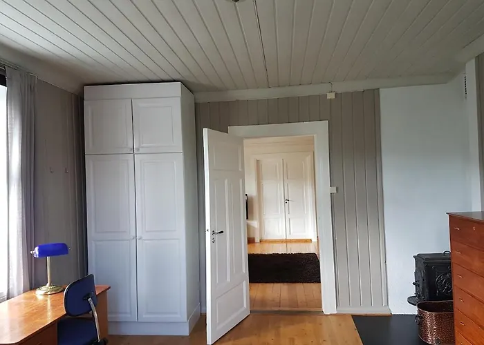 Large Family Friendly *